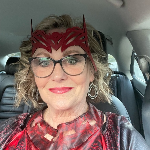 Meet your Posher, Pamela - Picture 2 of 16